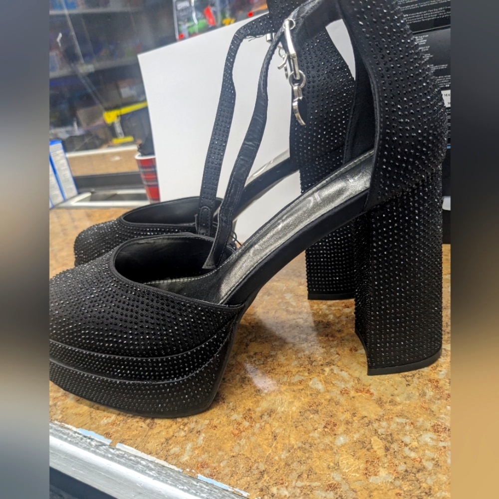 Sugar platform shoes